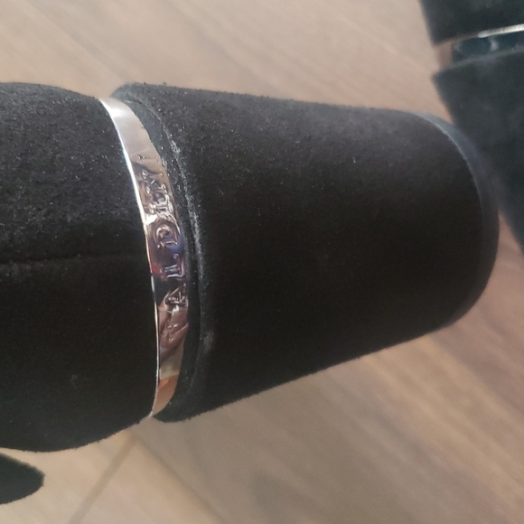 Valdini Renee Suede Bootie - Picture 8 of 12